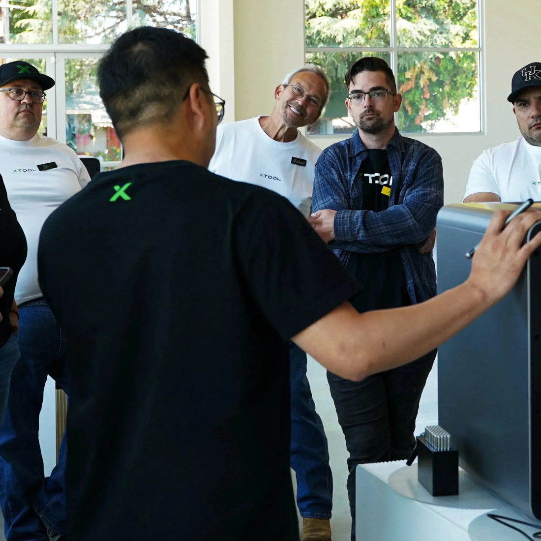 xTool SQUAD : la communauté mondiale de makers passionnés qui révolutionne le soutien laser