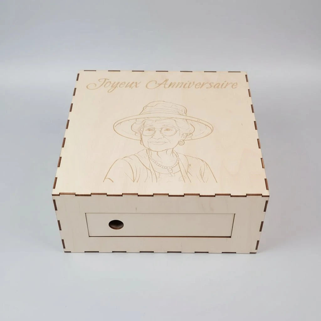 Cagnotte personnalisée en bois – Tirelire gravée au laser – Cadeau anniversaire mariage retraite – Contreplaqué tilleul – Made in France