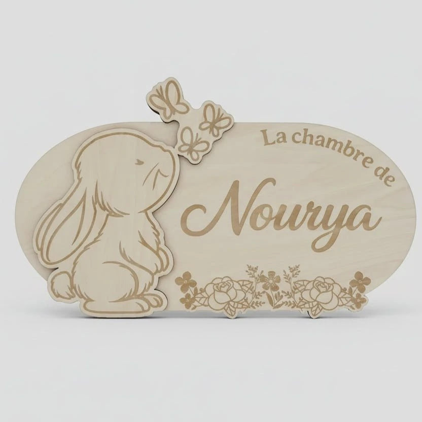 Panneau de porte enfant  –  La chambre de – Prénom gravé au laser – Modèle lapin